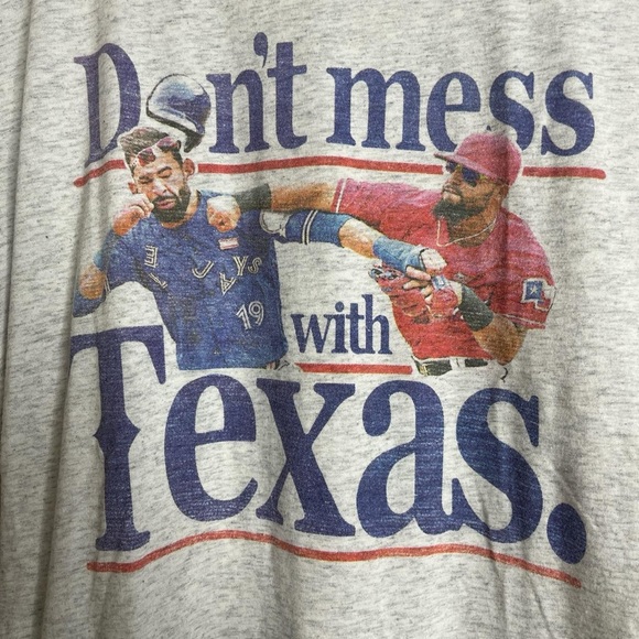 EUC Funny Don’t Mess With Texas Shirt Size Small - Picture 2 of 3